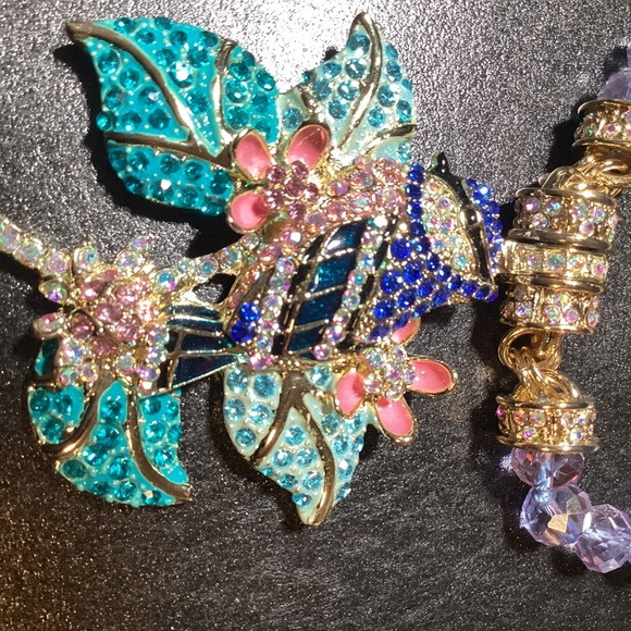 Kirks Folly magnetic necklace - Picture 2 of 8